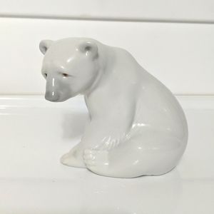 Lladro Seated Polar Bear Figurine